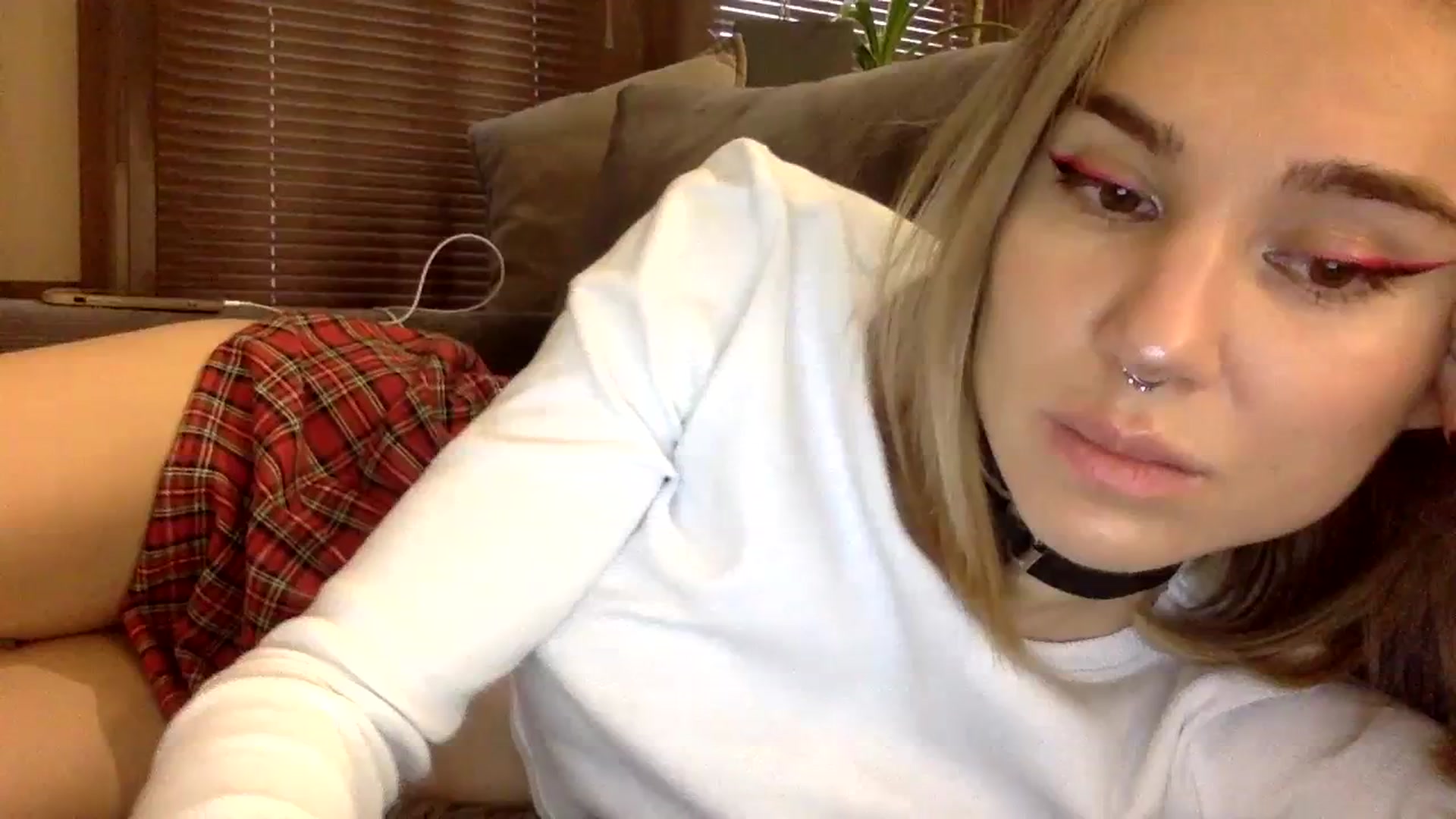 Gallery image thumbnail from EgoisticKitty's myfreecams stream on, 12/21/2023, 12:21 image 1 of 20