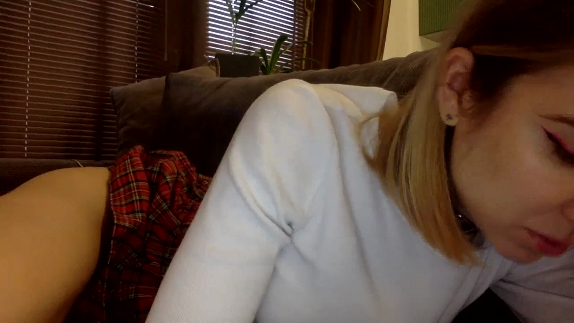 Gallery image thumbnail from EgoisticKitty's myfreecams stream on, 12/21/2023, 12:21 image 3 of 20