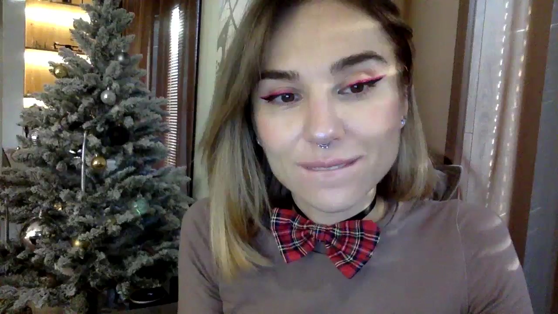 Gallery image thumbnail from EgoisticKitty's myfreecams stream on, 12/22/2023, 08:33 image 10 of 20