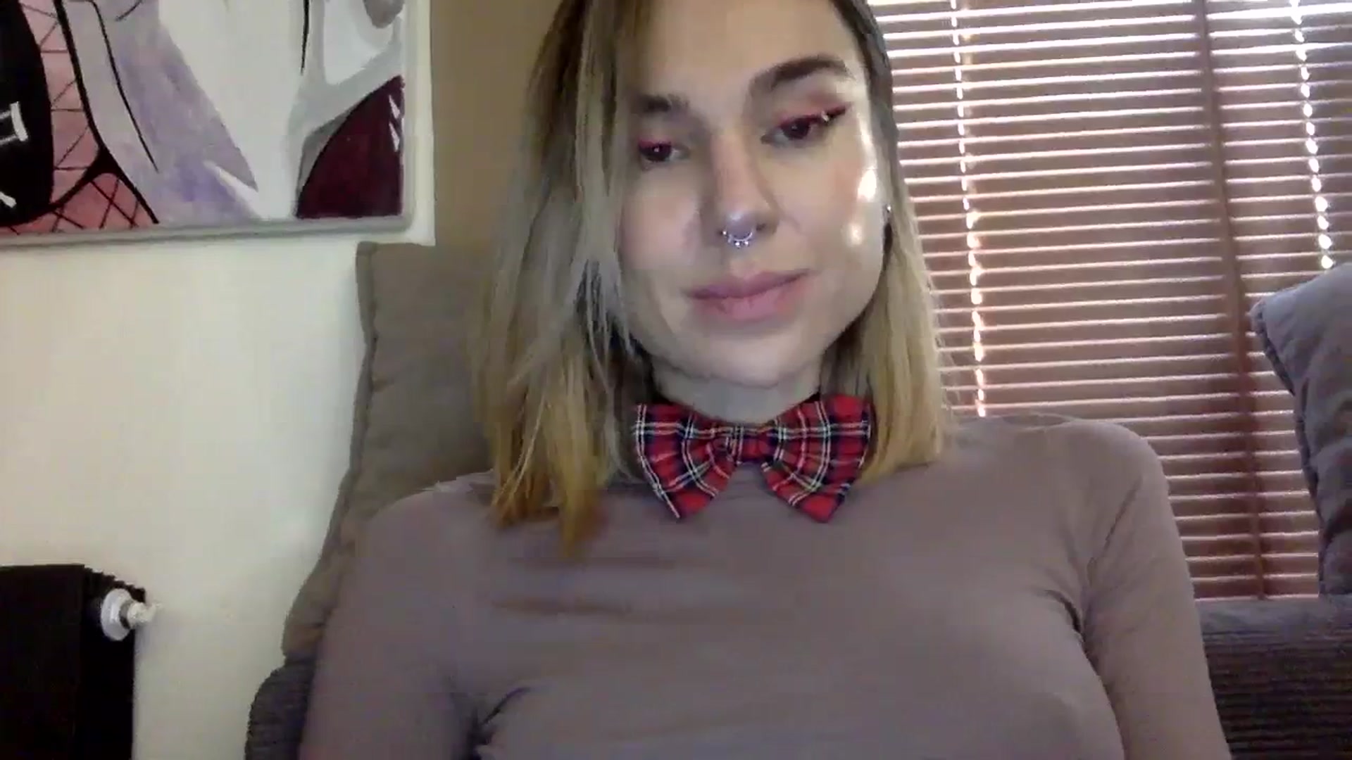 Gallery image thumbnail from EgoisticKitty's myfreecams stream on, 12/22/2023, 08:33 image 6 of 20