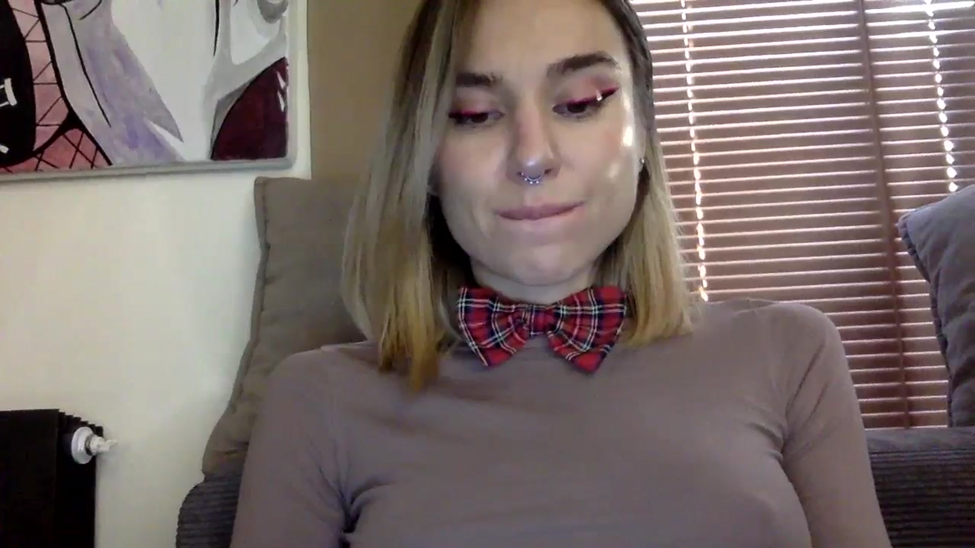 Gallery image thumbnail from EgoisticKitty's myfreecams stream on, 12/22/2023, 08:33 image 7 of 20