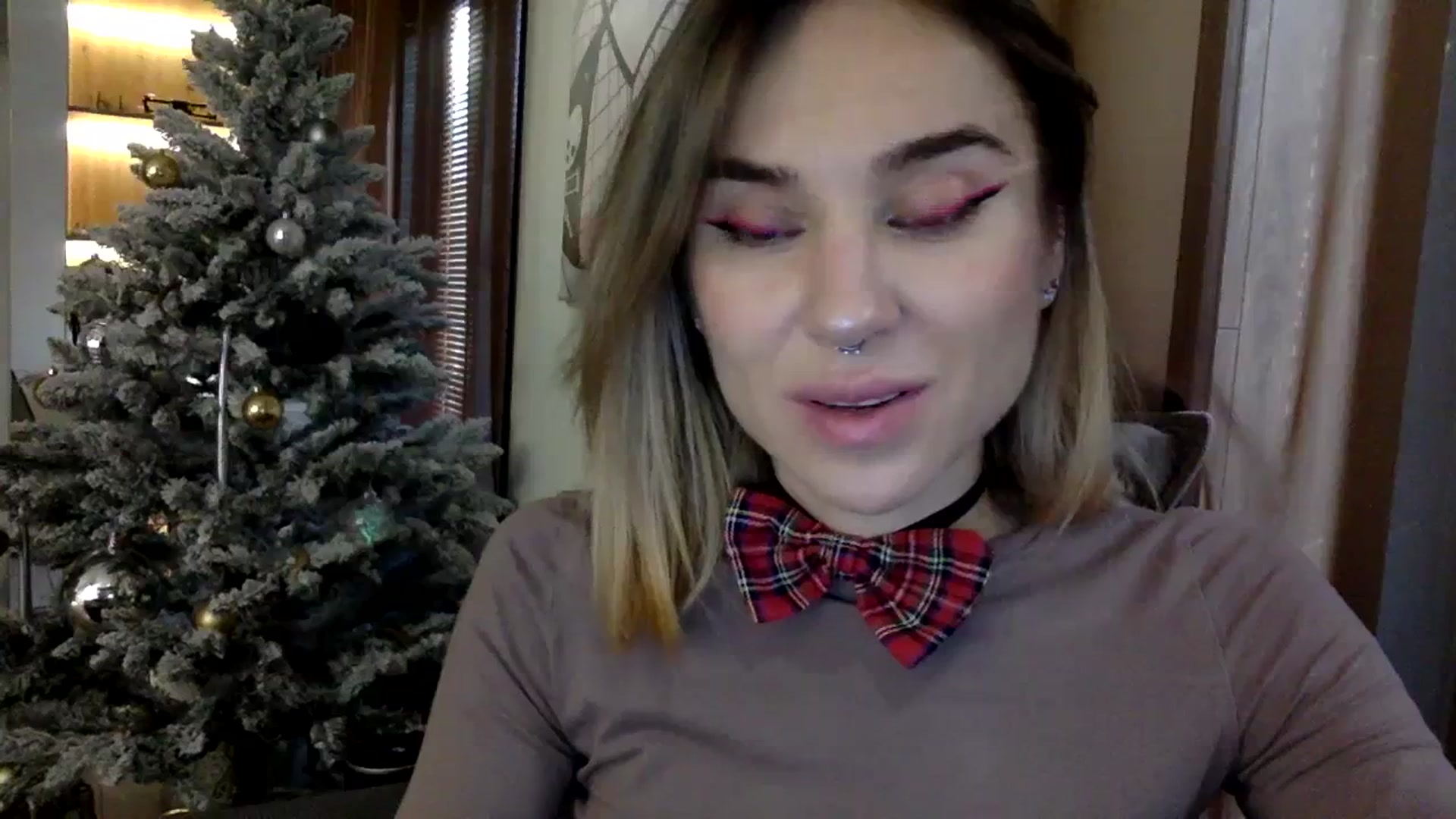 Gallery image thumbnail from EgoisticKitty's myfreecams stream on, 12/22/2023, 08:33 image 12 of 20