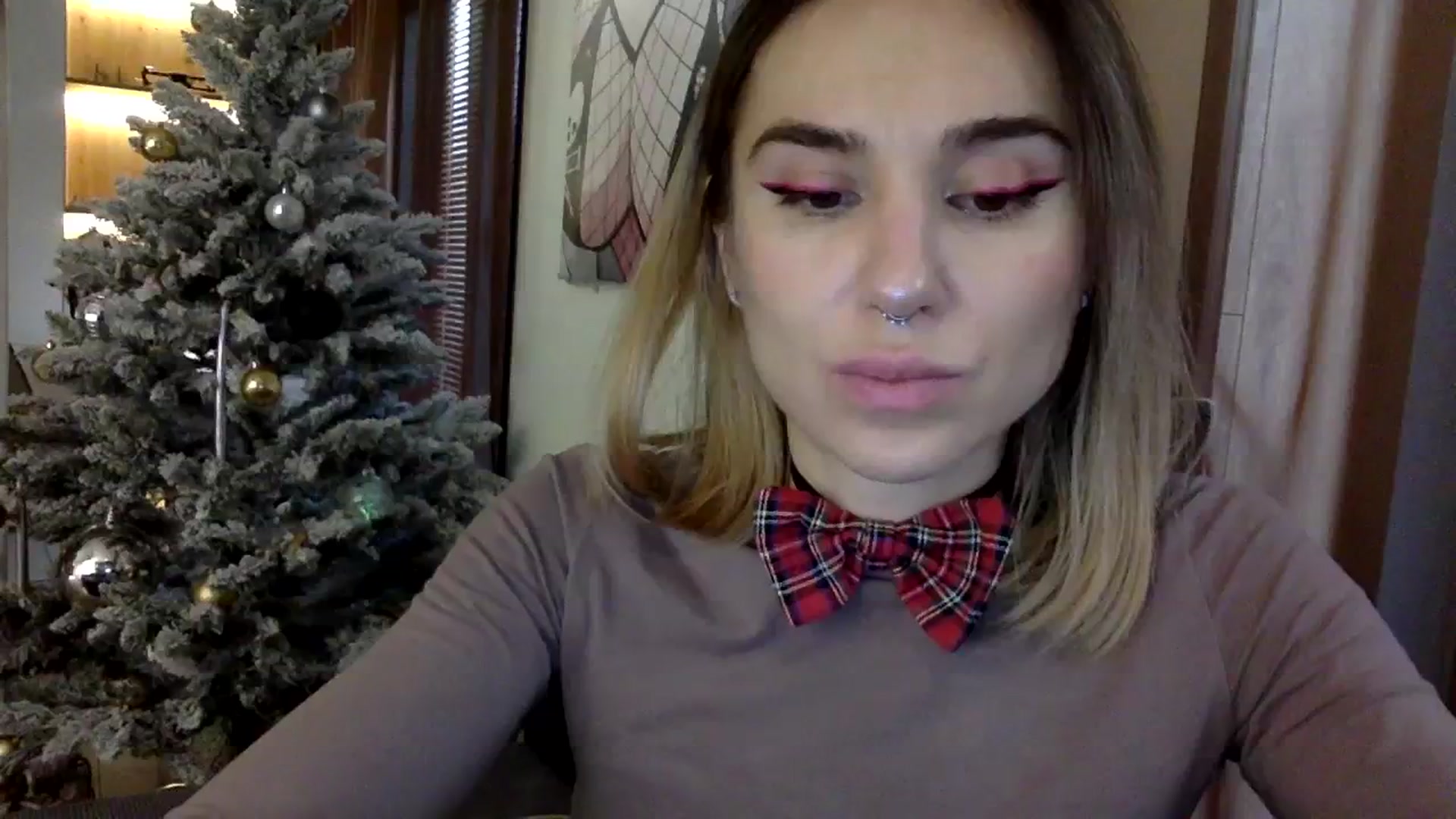 Gallery image thumbnail from EgoisticKitty's myfreecams stream on, 12/22/2023, 08:33 image 17 of 20