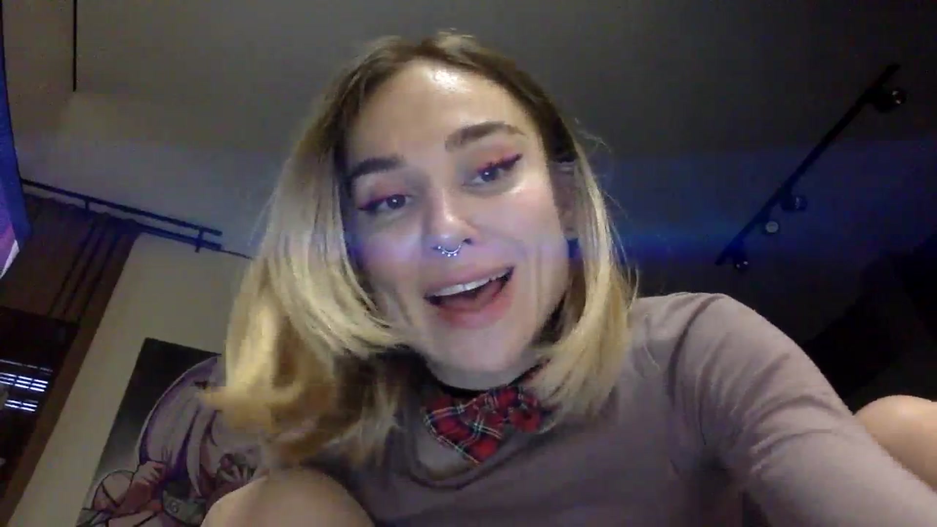 Gallery image thumbnail from EgoisticKitty's myfreecams stream on, 12/22/2023, 12:29 image 15 of 20