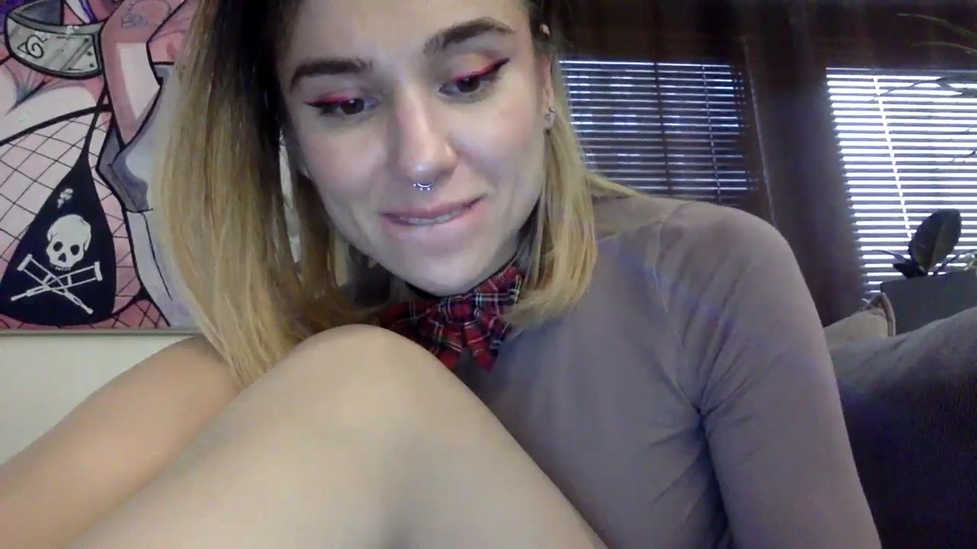 Gallery image thumbnail from EgoisticKitty's myfreecams stream on, 12/22/2023, 12:29 image 14 of 20