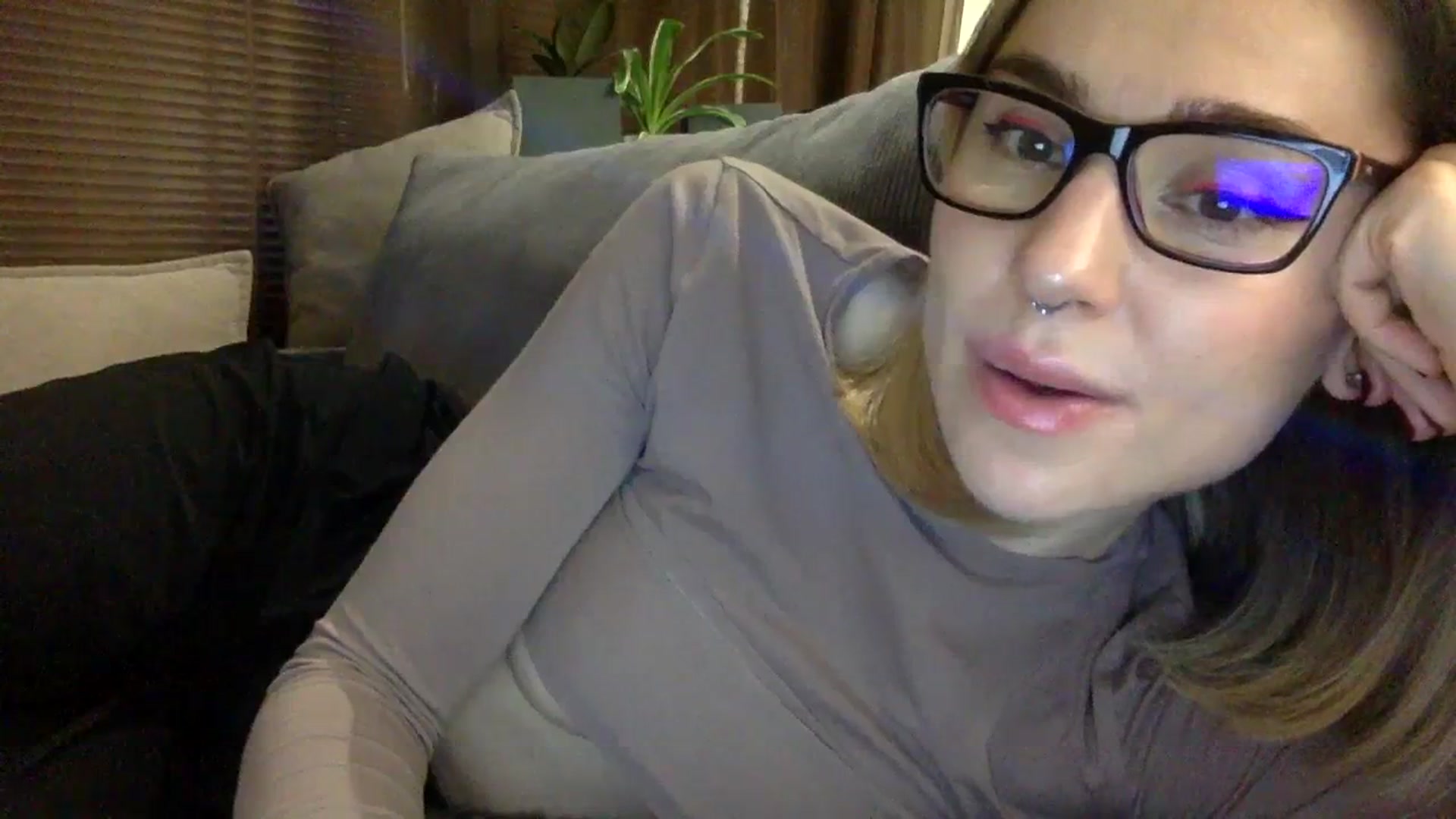 Gallery image thumbnail from EgoisticKitty's myfreecams stream on, 12/22/2023, 17:57 image 17 of 20