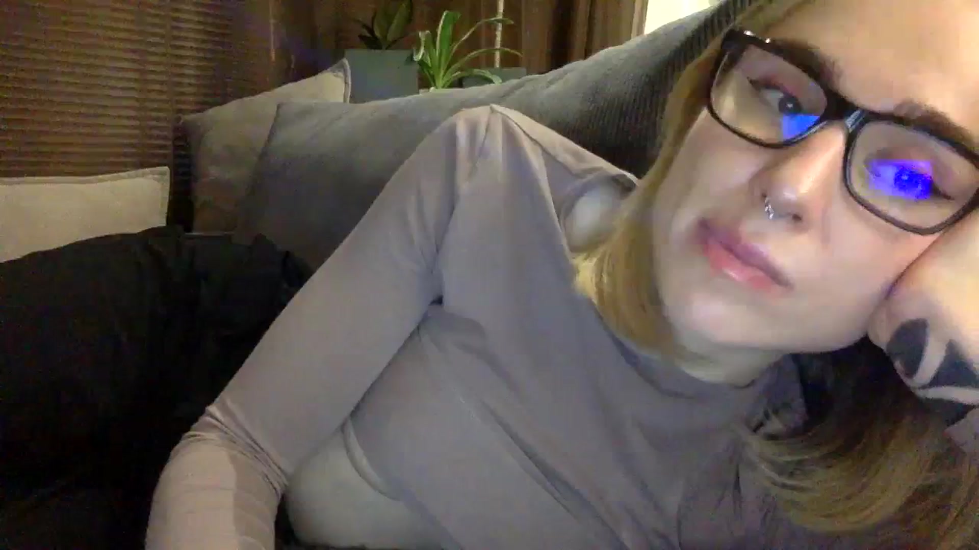 Gallery image thumbnail from EgoisticKitty's myfreecams stream on, 12/22/2023, 17:57 image 18 of 20