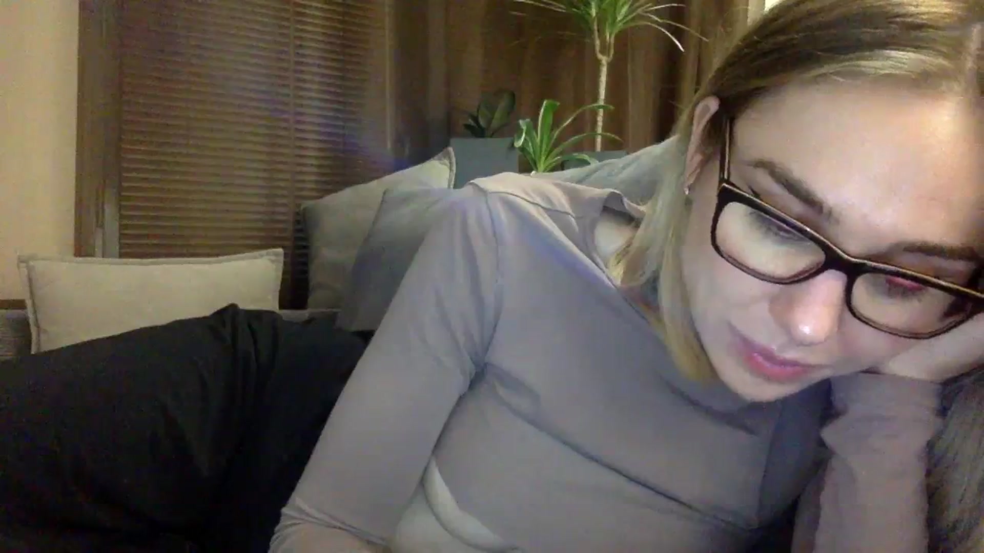 Gallery image thumbnail from EgoisticKitty's myfreecams stream on, 12/22/2023, 19:43 image 3 of 20