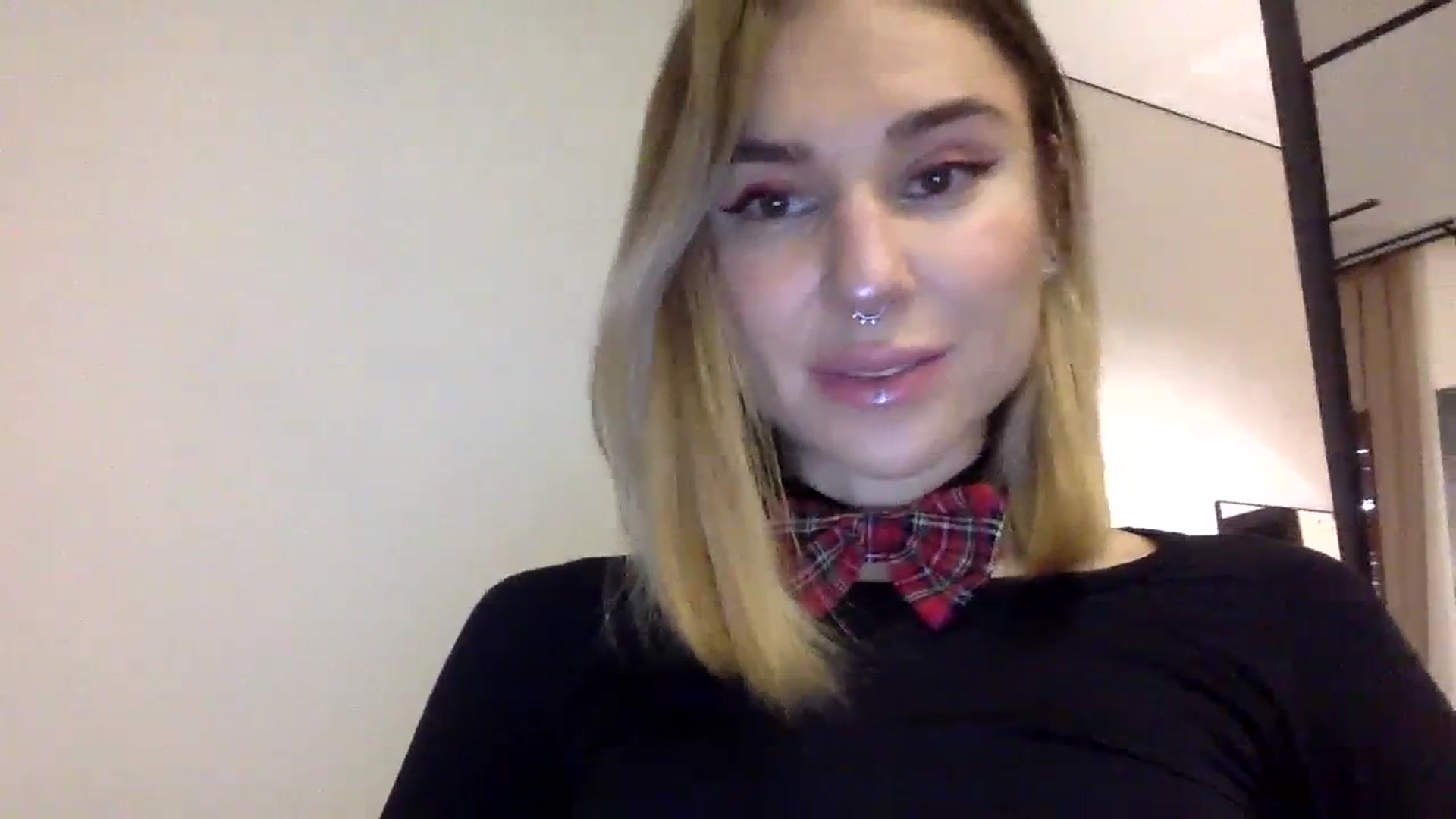Gallery image thumbnail from EgoisticKitty's myfreecams stream on, 12/24/2023, 08:55 image 8 of 20
