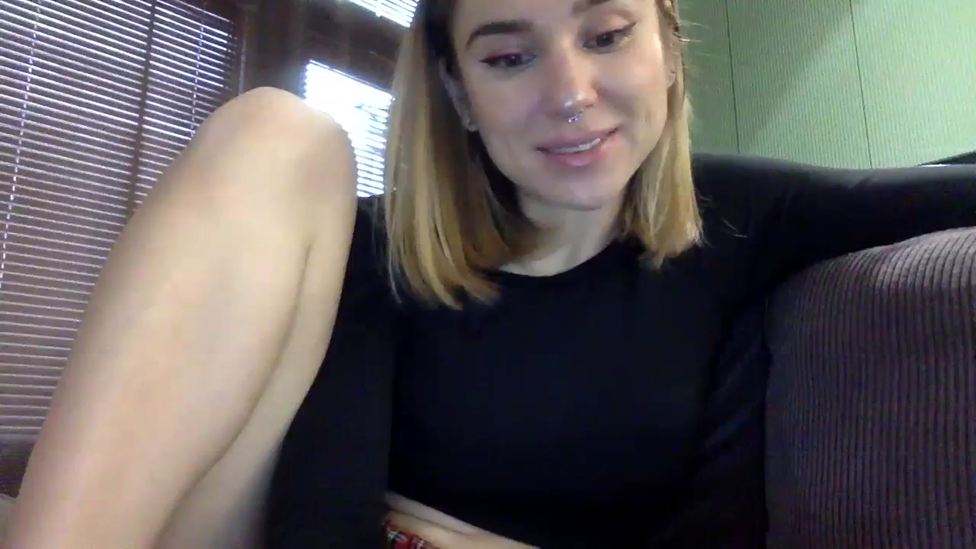 Gallery image thumbnail from EgoisticKitty's myfreecams stream on, 12/24/2023, 10:09 image 10 of 20