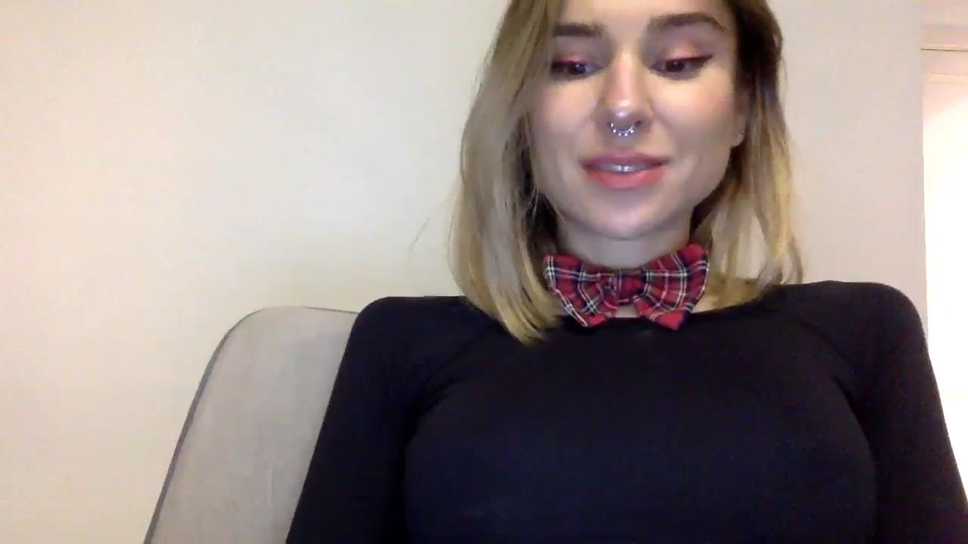 Gallery image thumbnail from EgoisticKitty's myfreecams stream on, 12/24/2023, 14:27 image 3 of 20
