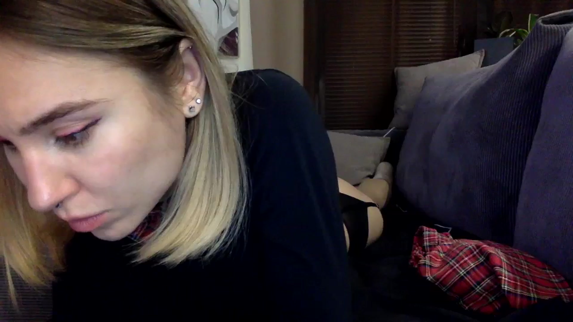 Gallery image thumbnail from EgoisticKitty's myfreecams stream on, 12/24/2023, 14:27 image 12 of 20