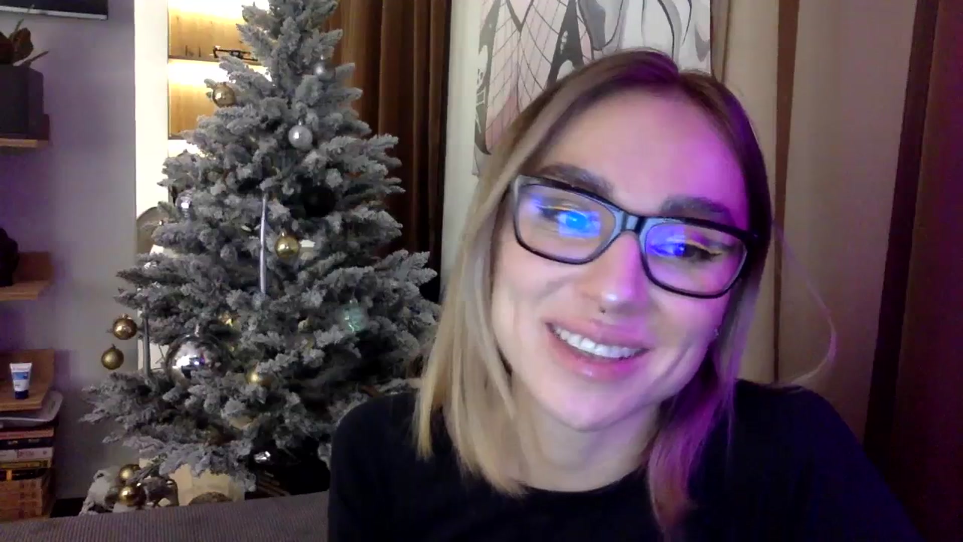 Gallery image thumbnail from EgoisticKitty's myfreecams stream on, 12/24/2023, 22:56 image 9 of 20