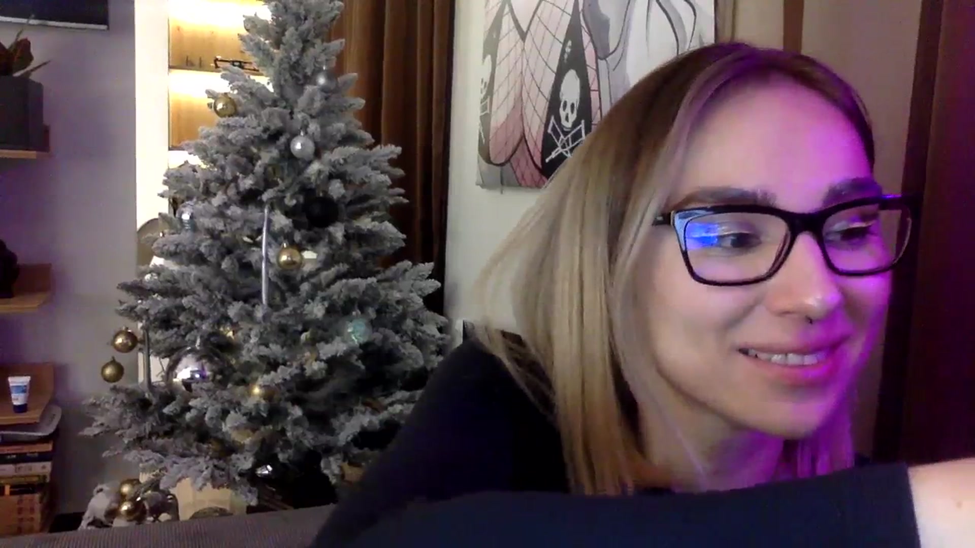 Gallery image thumbnail from EgoisticKitty's myfreecams stream on, 12/24/2023, 22:56 image 6 of 20