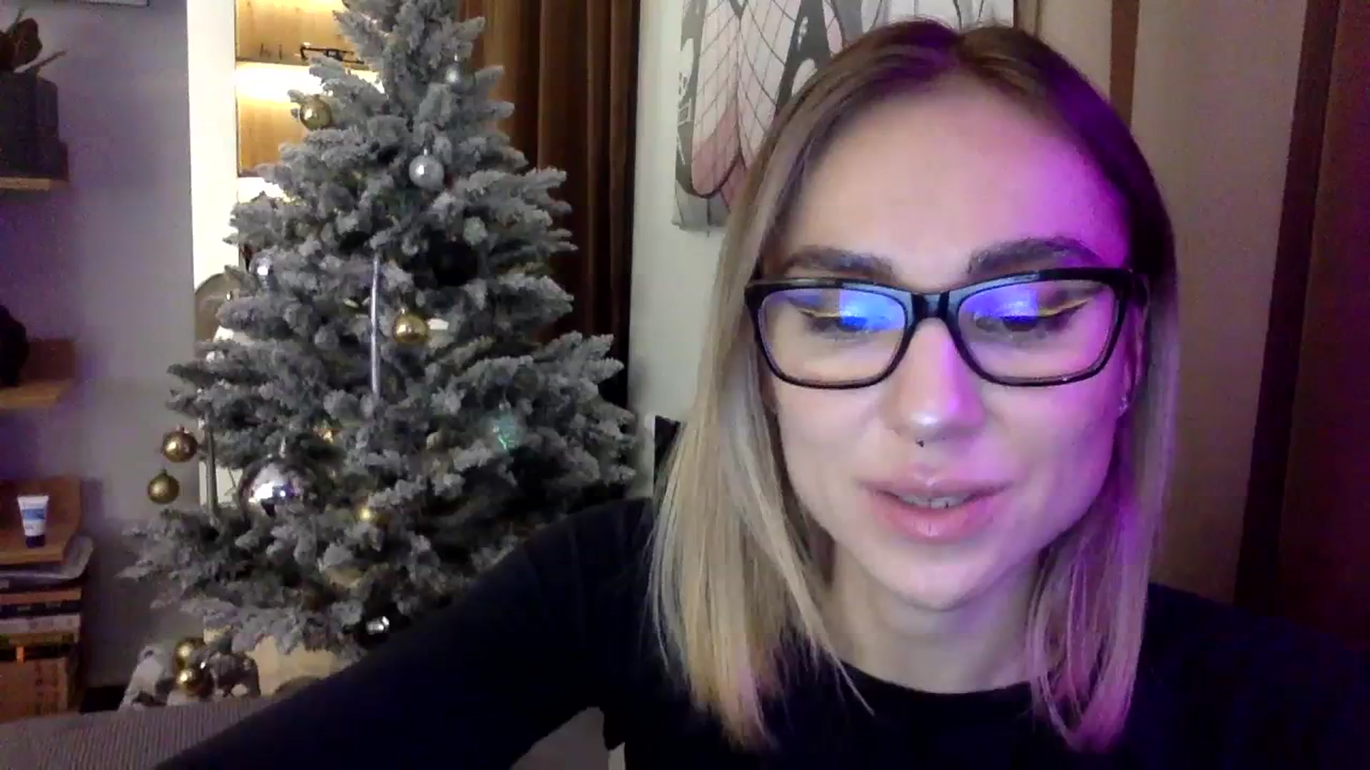 Gallery image thumbnail from EgoisticKitty's myfreecams stream on, 12/24/2023, 22:56 image 15 of 20
