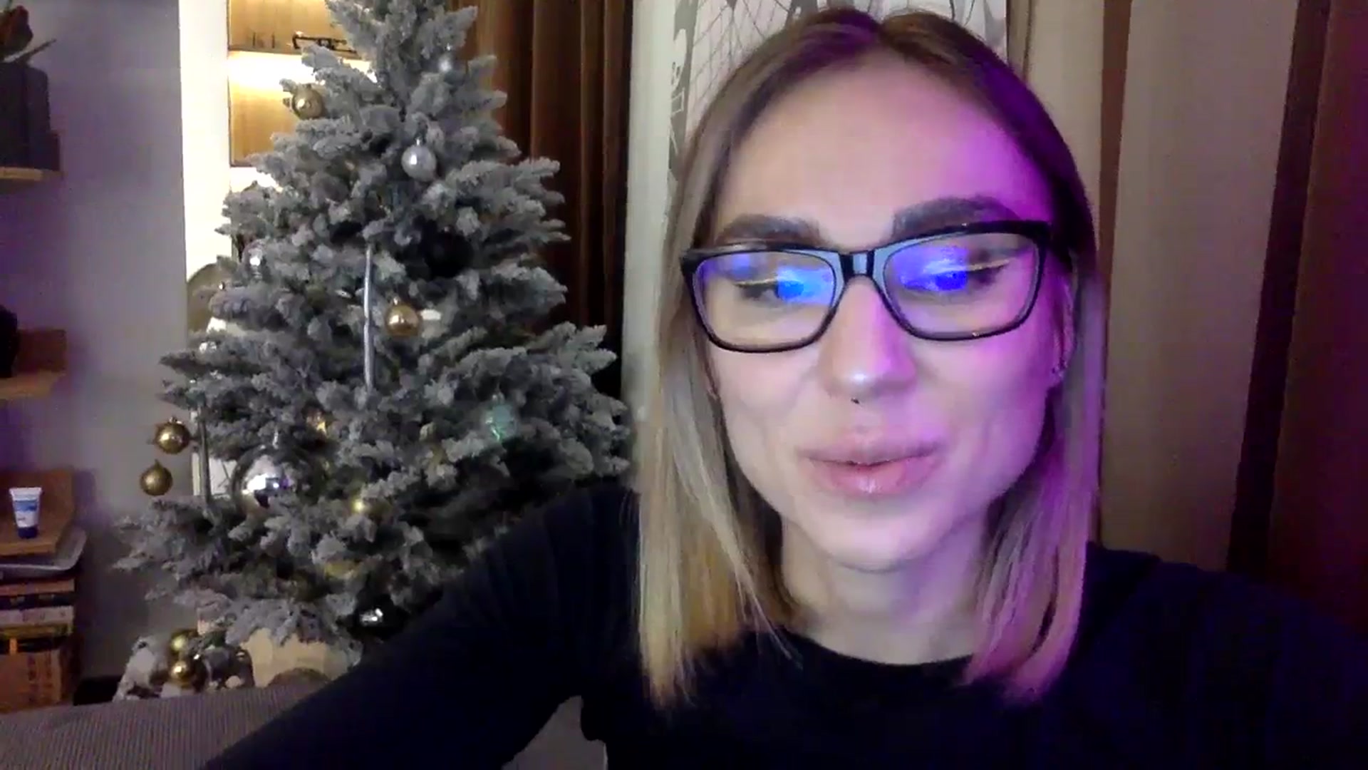 Gallery image thumbnail from EgoisticKitty's myfreecams stream on, 12/24/2023, 22:56 image 7 of 20