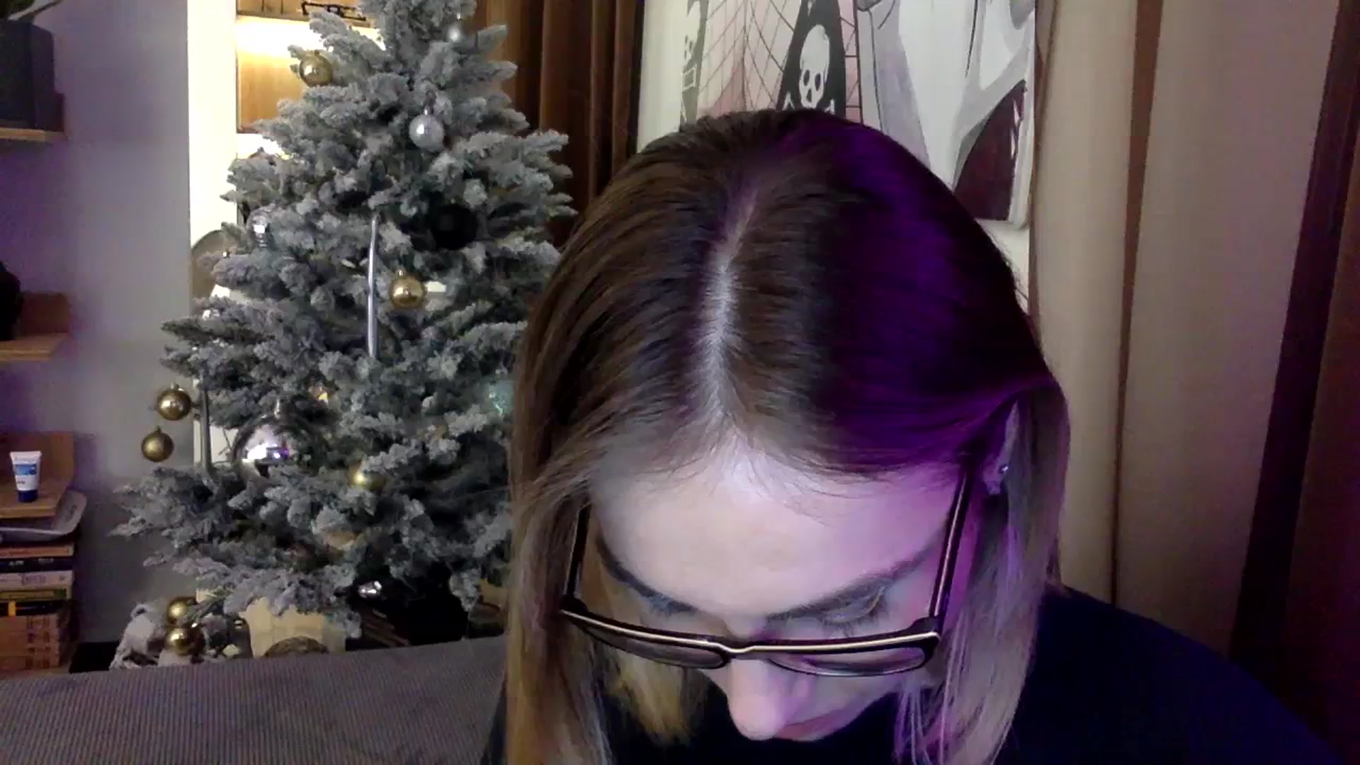 Gallery image thumbnail from EgoisticKitty's myfreecams stream on, 12/24/2023, 22:56 image 18 of 20