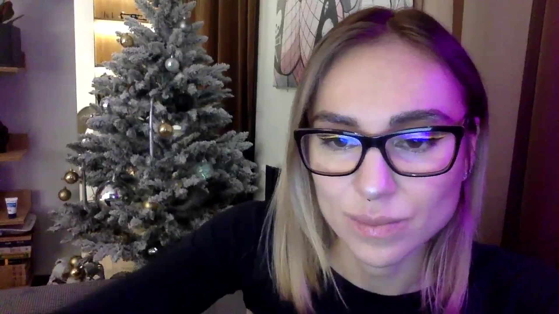 Gallery image thumbnail from EgoisticKitty's myfreecams stream on, 12/24/2023, 22:56 image 12 of 20