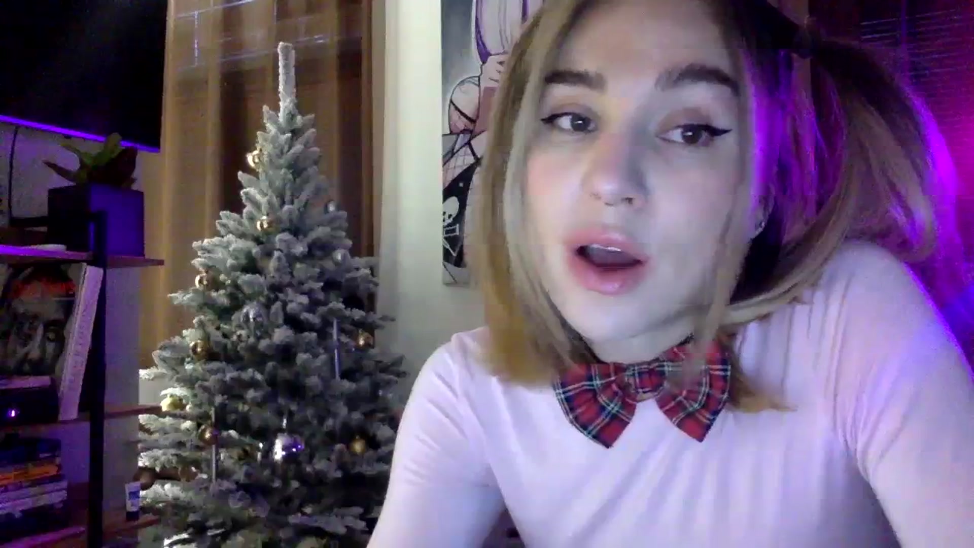Gallery image thumbnail from EgoisticKitty's myfreecams stream on, 12/25/2023, 06:56 image 2 of 20