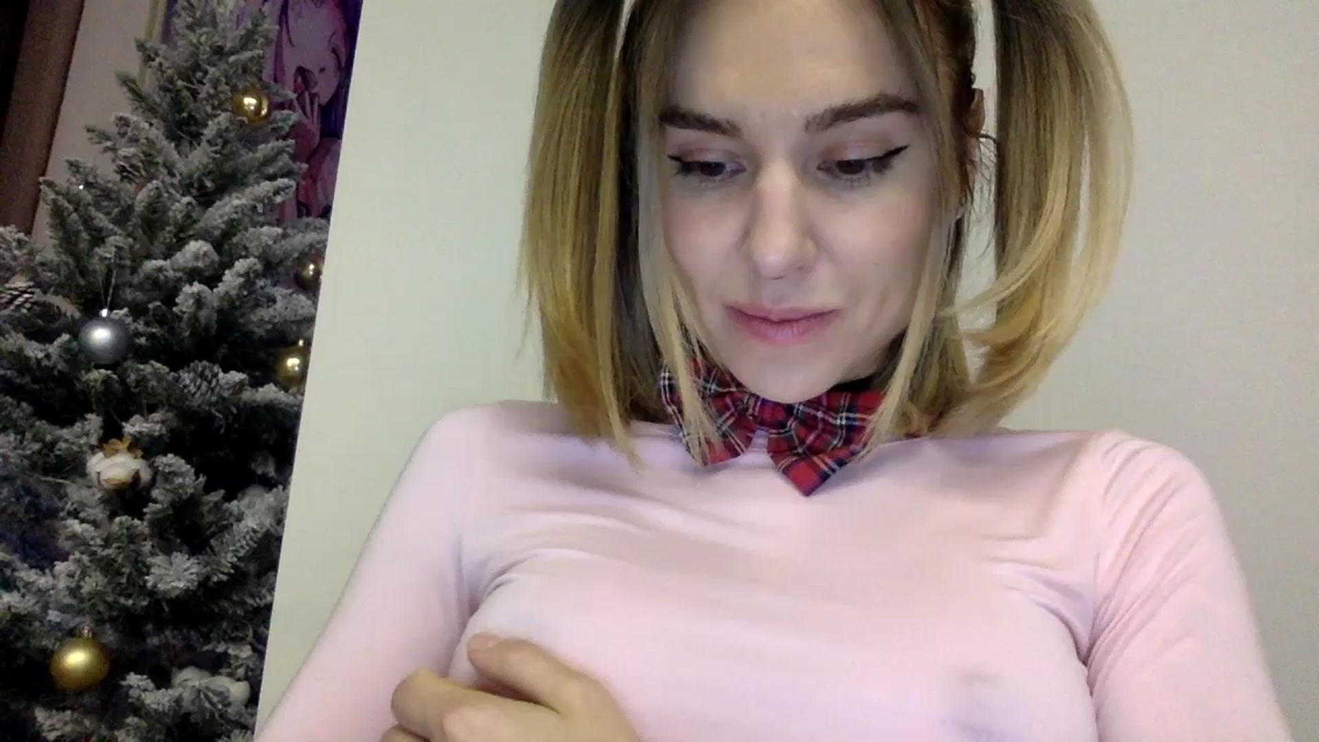 Gallery image thumbnail from EgoisticKitty's myfreecams stream on, 12/25/2023, 07:32 image 3 of 20