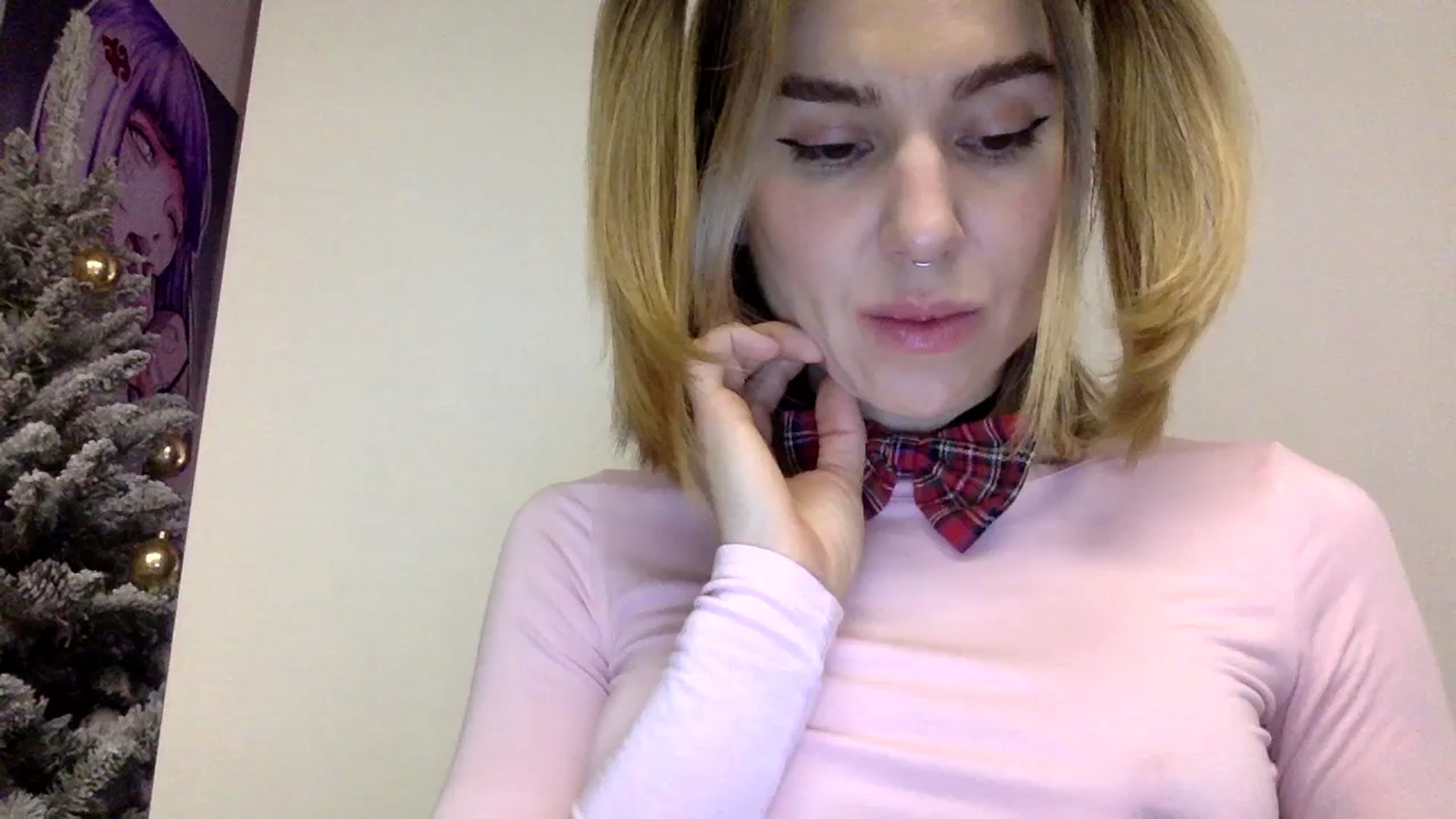 Gallery image thumbnail from EgoisticKitty's myfreecams stream on, 12/25/2023, 07:32 image 13 of 20