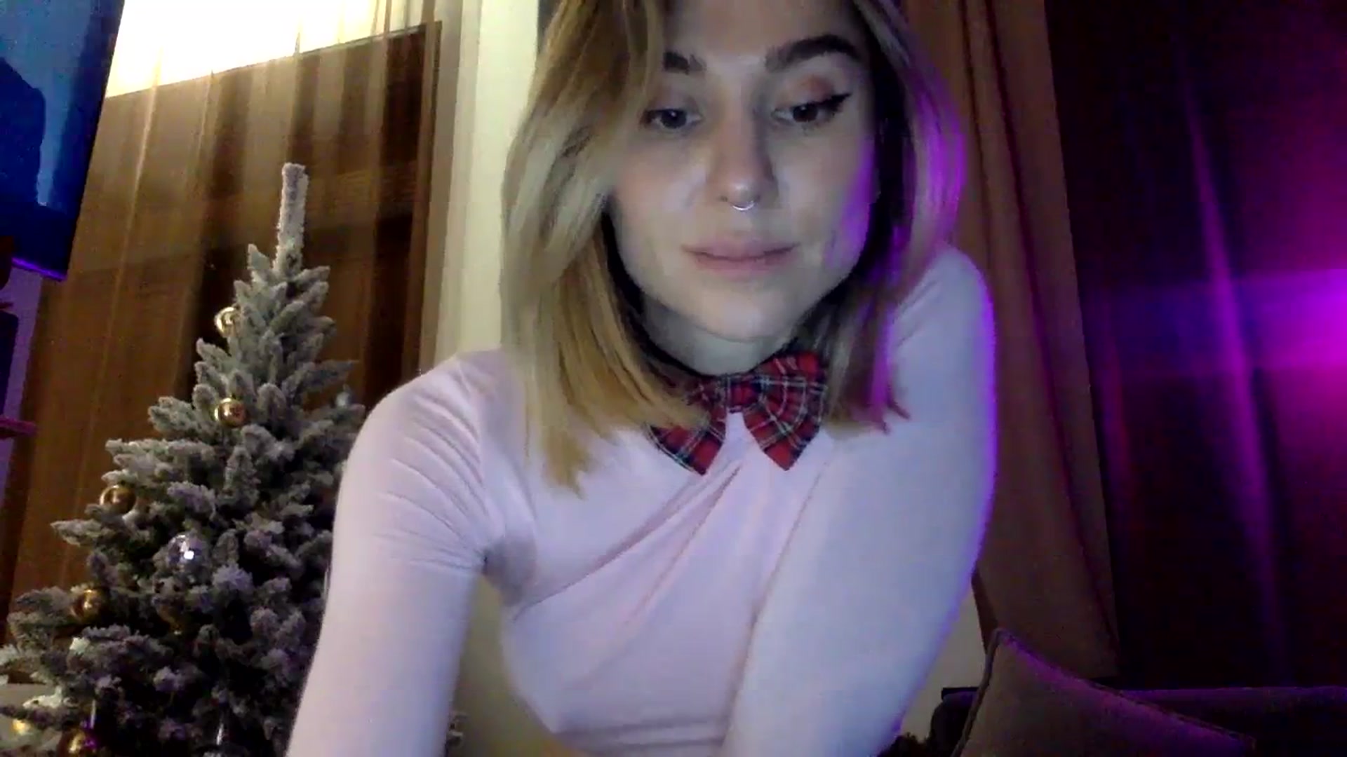 Gallery image thumbnail from EgoisticKitty's myfreecams stream on, 12/25/2023, 14:26 image 14 of 20