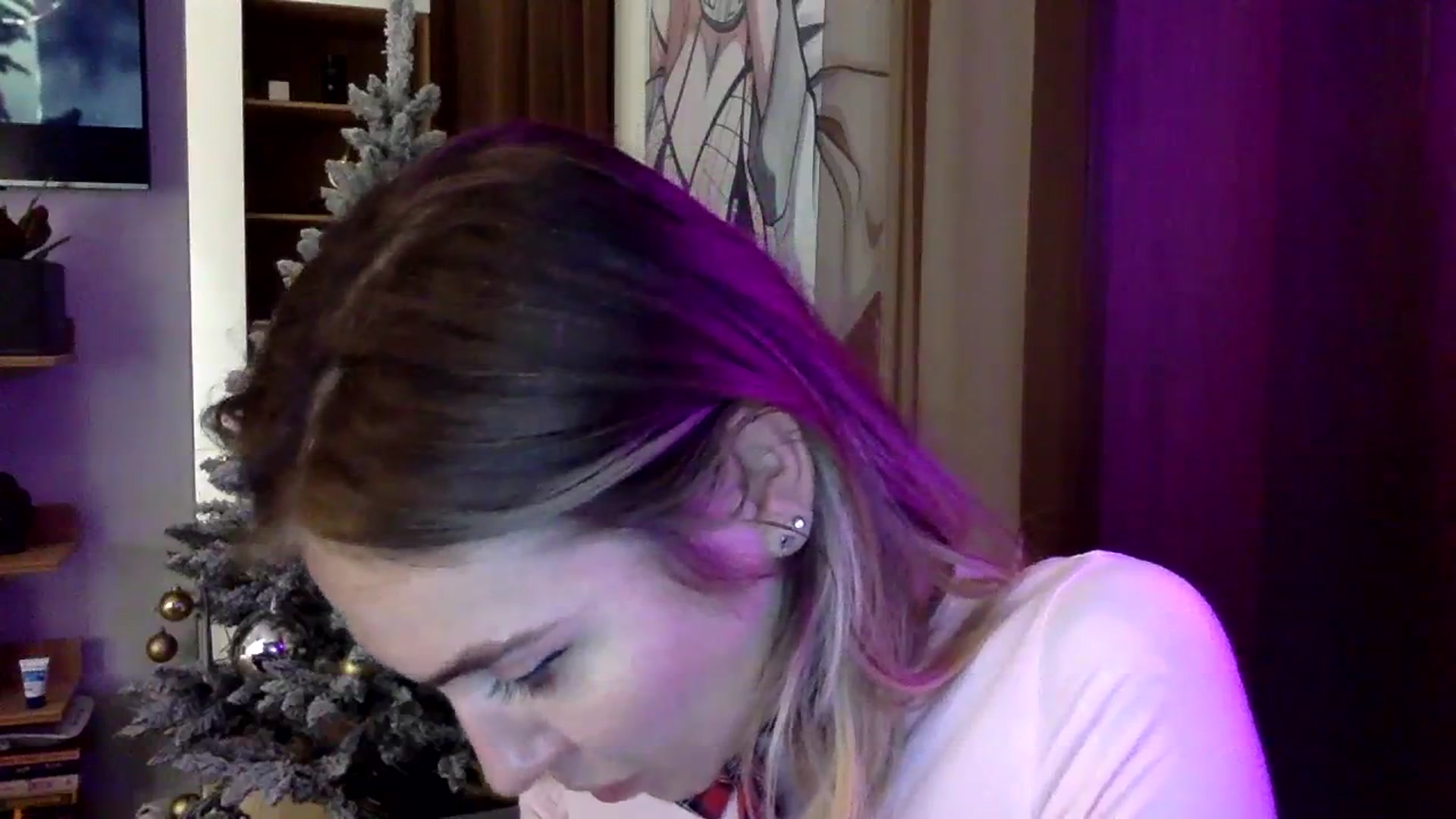 Gallery image thumbnail from EgoisticKitty's myfreecams stream on, 12/25/2023, 14:26 image 18 of 20