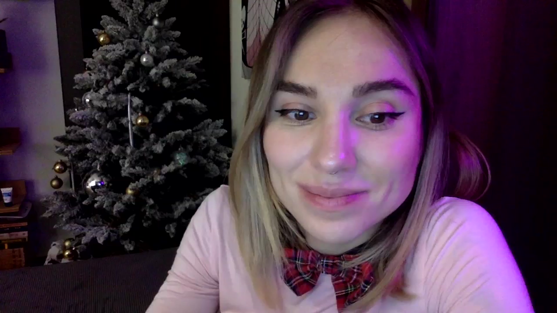 Gallery image thumbnail from EgoisticKitty's myfreecams stream on, 12/25/2023, 14:26 image 3 of 20