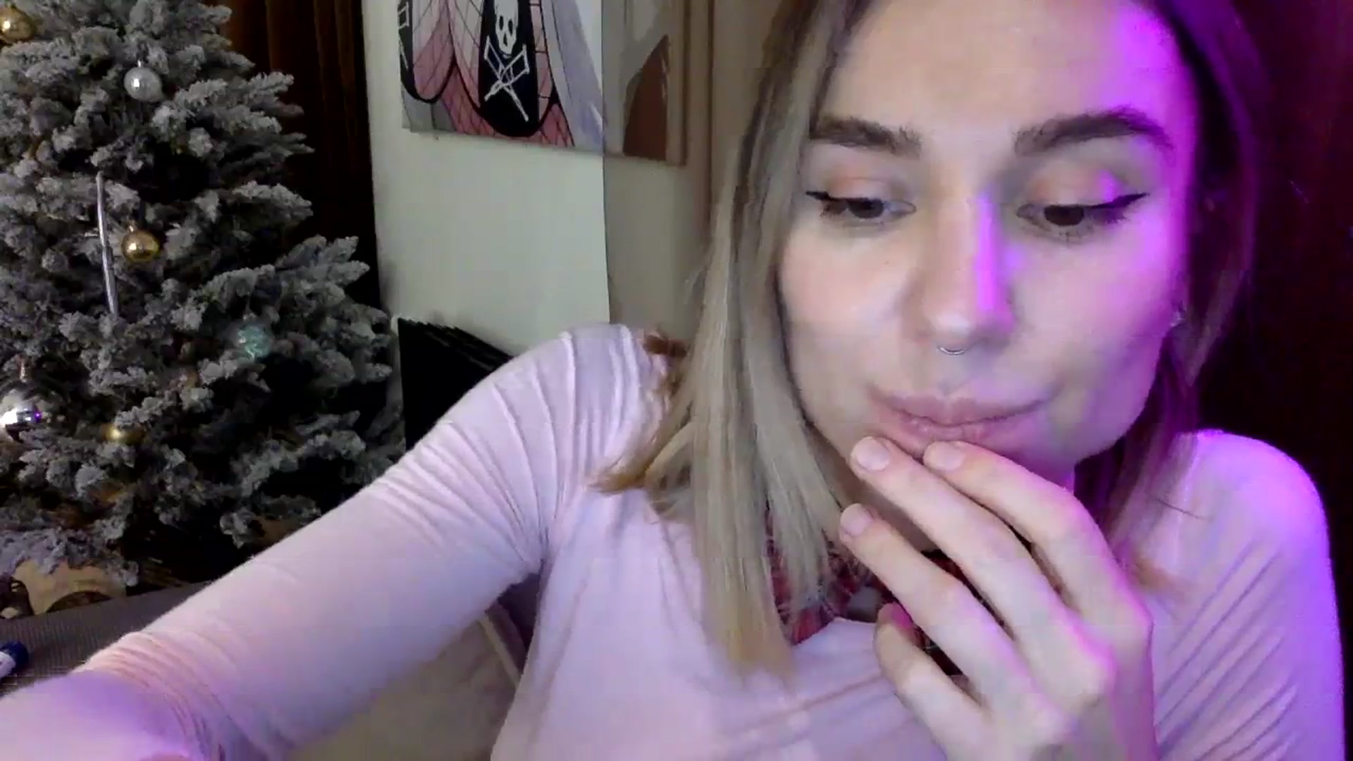 Gallery image thumbnail from EgoisticKitty's myfreecams stream on, 12/25/2023, 14:26 image 10 of 20