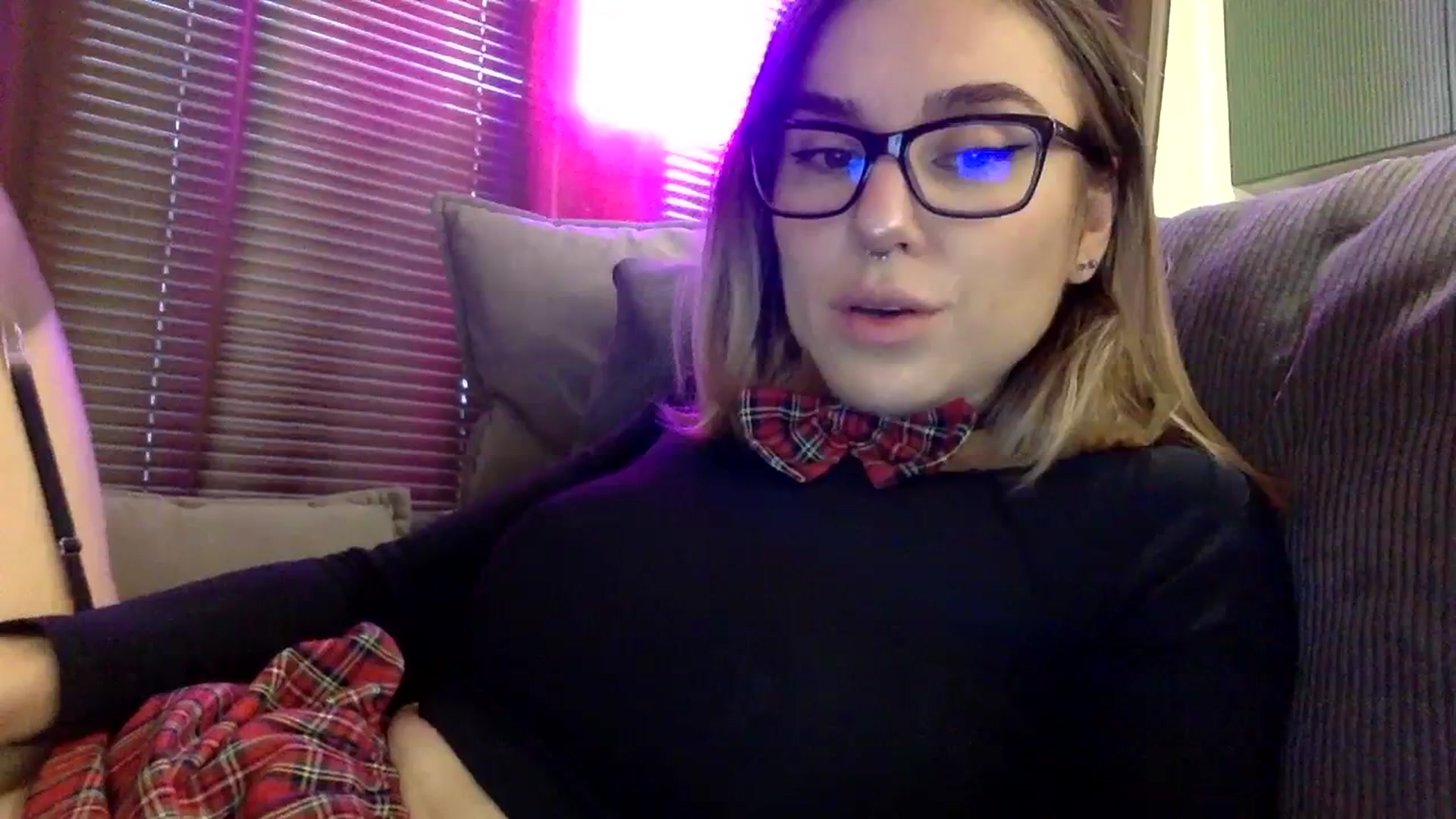 Gallery image thumbnail from EgoisticKitty's myfreecams stream on, 12/26/2023, 08:03 image 19 of 20