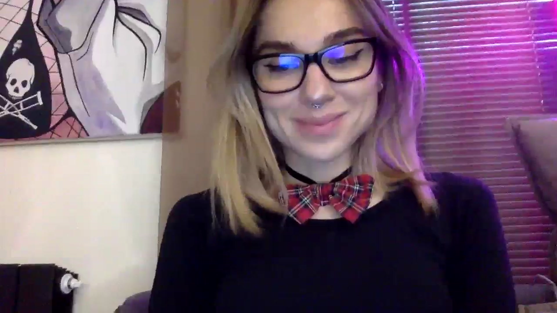 Gallery image thumbnail from EgoisticKitty's myfreecams stream on, 12/26/2023, 09:13 image 15 of 20