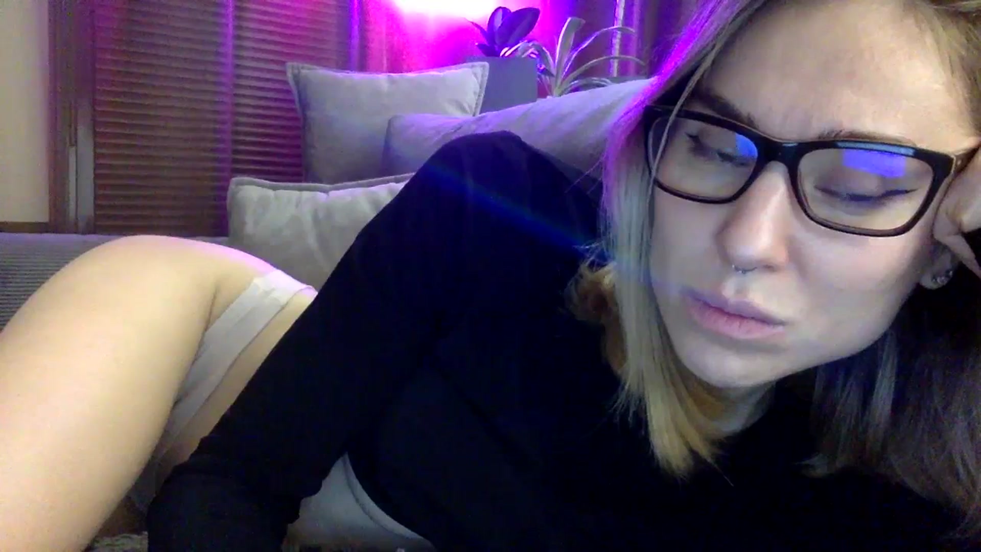 Gallery image thumbnail from EgoisticKitty's myfreecams stream on, 12/26/2023, 23:02 image 20 of 20