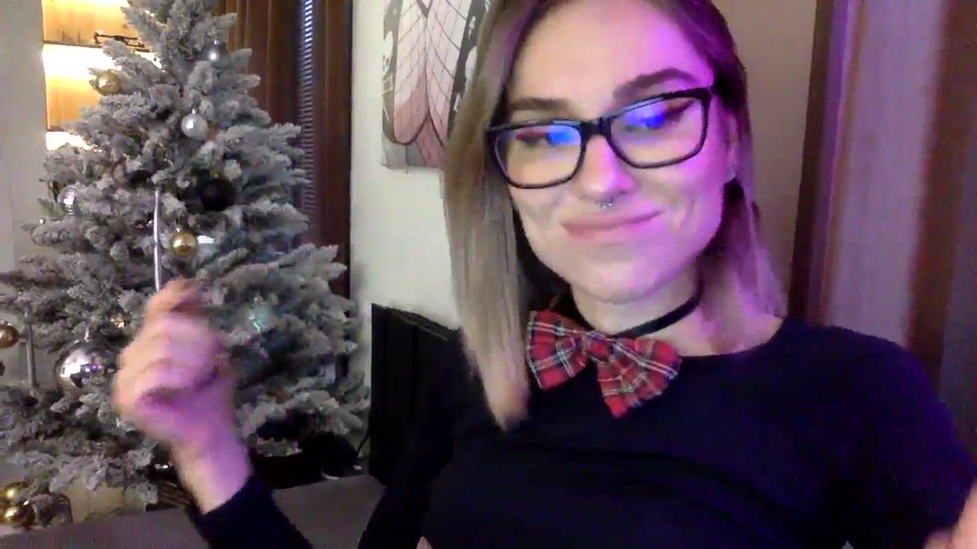 Gallery image thumbnail from EgoisticKitty's myfreecams stream on, 12/27/2023, 09:02 image 10 of 20