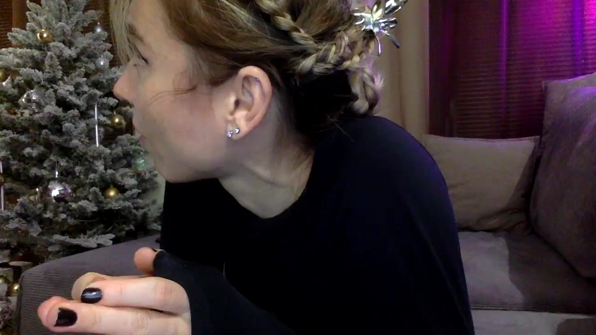 Gallery image thumbnail from EgoisticKitty's myfreecams stream on, 12/27/2023, 15:42 image 9 of 20