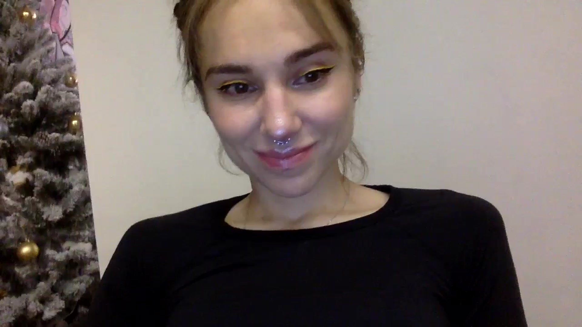 Gallery image thumbnail from EgoisticKitty's myfreecams stream on, 12/28/2023, 07:08 image 6 of 20