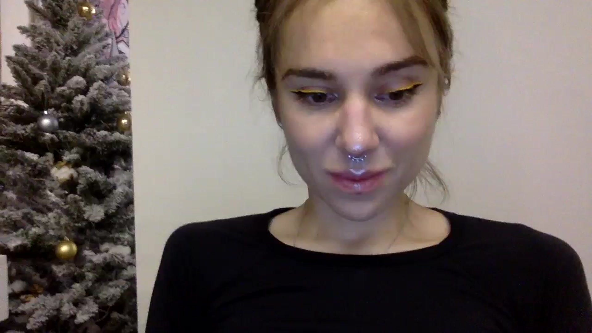 Gallery image thumbnail from EgoisticKitty's myfreecams stream on, 12/28/2023, 07:08 image 1 of 20
