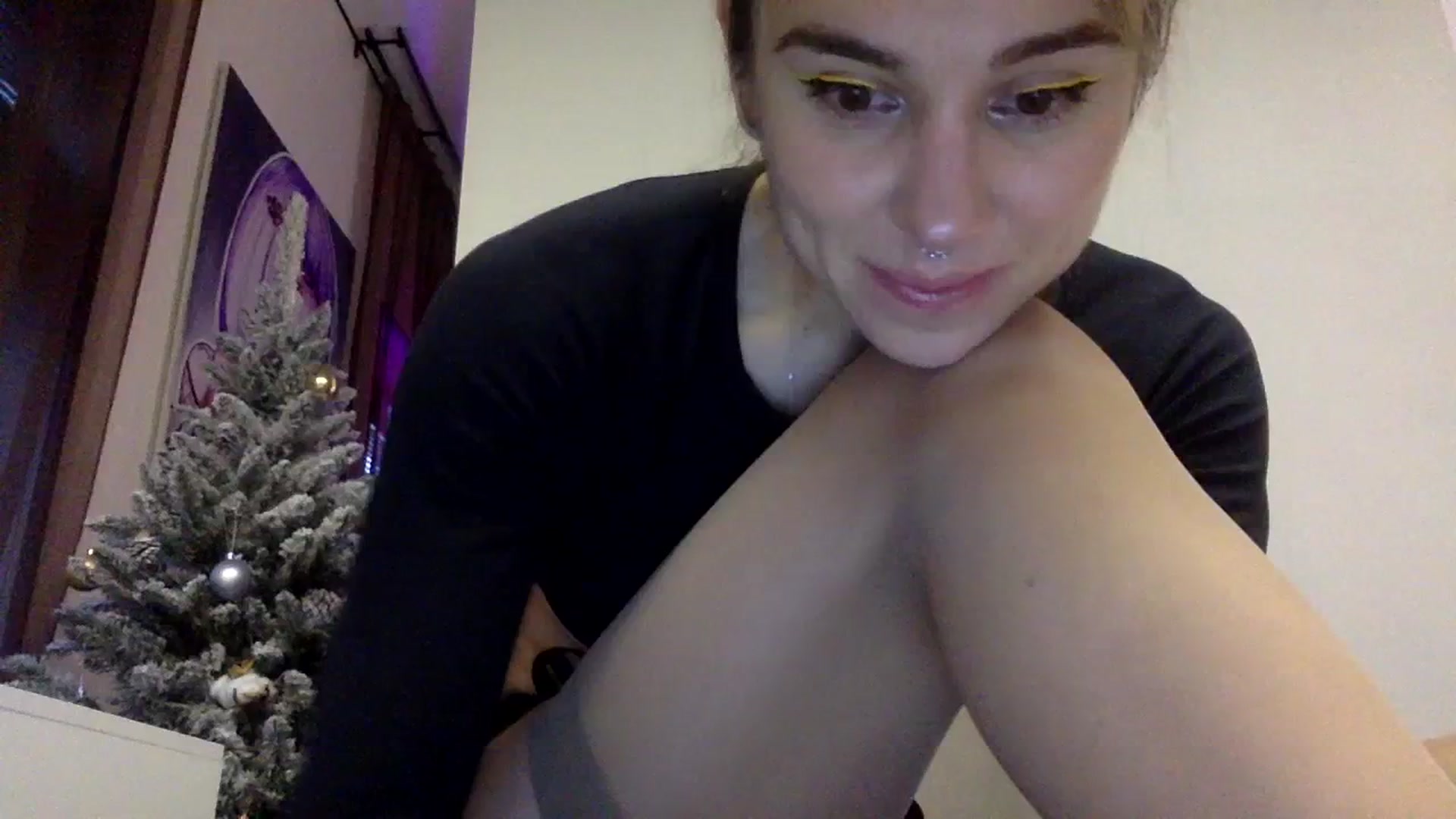 Gallery image thumbnail from EgoisticKitty's myfreecams stream on, 12/28/2023, 09:10 image 3 of 20