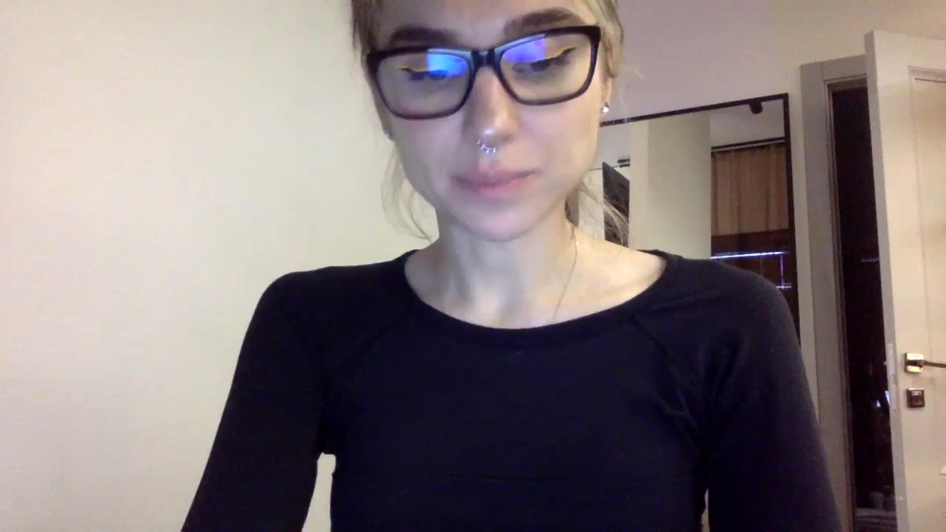 Gallery image thumbnail from EgoisticKitty's myfreecams stream on, 12/28/2023, 11:31 image 16 of 20