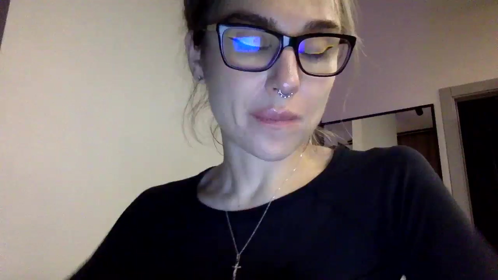 Gallery image thumbnail from EgoisticKitty's myfreecams stream on, 12/28/2023, 13:06 image 18 of 20
