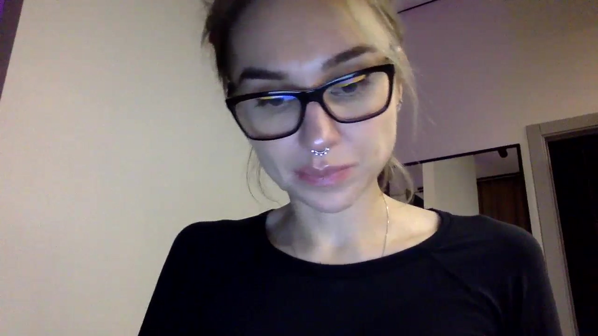Gallery image thumbnail from EgoisticKitty's myfreecams stream on, 12/28/2023, 13:06 image 2 of 20