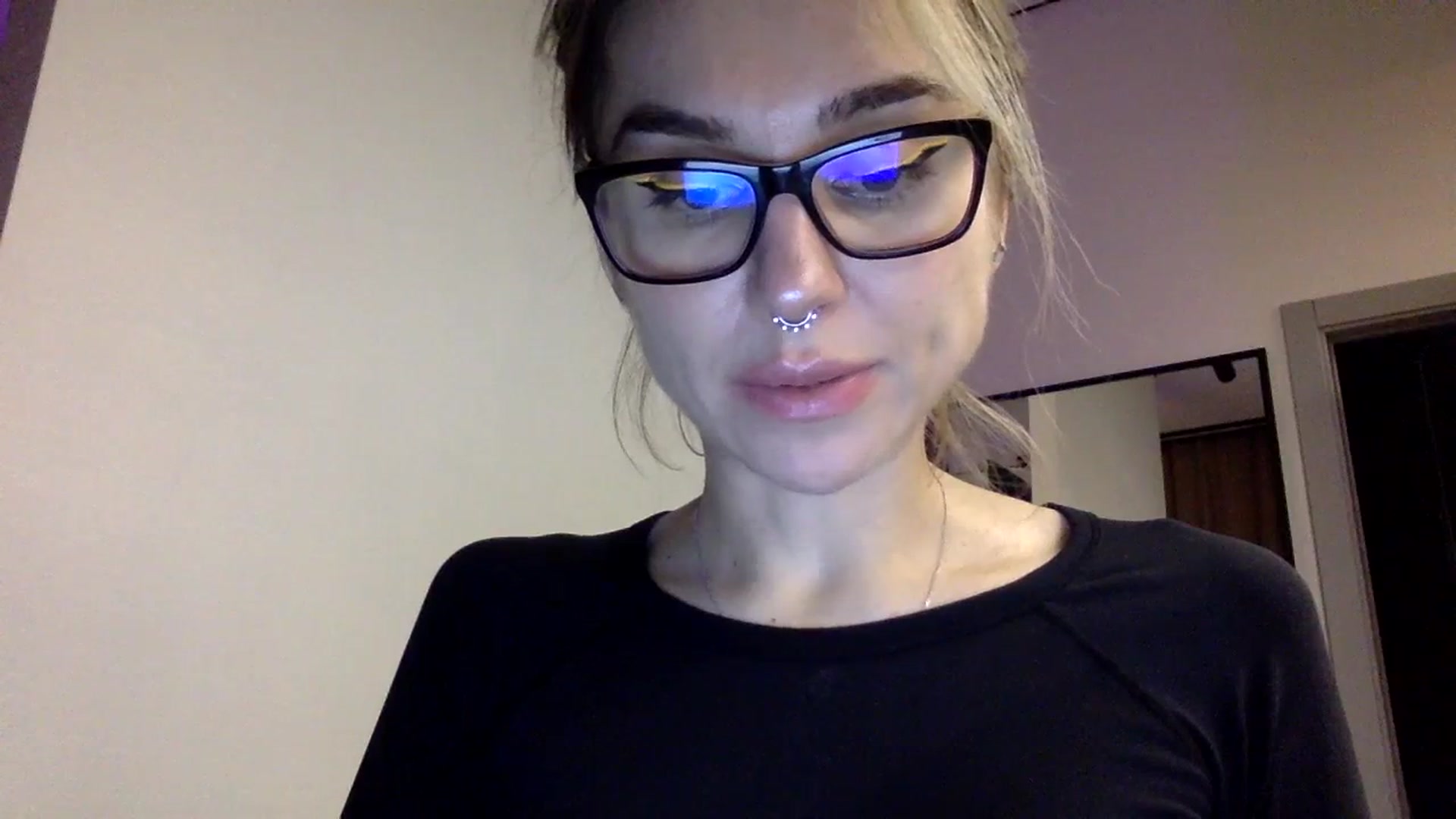 Gallery image thumbnail from EgoisticKitty's myfreecams stream on, 12/28/2023, 13:06 image 8 of 20