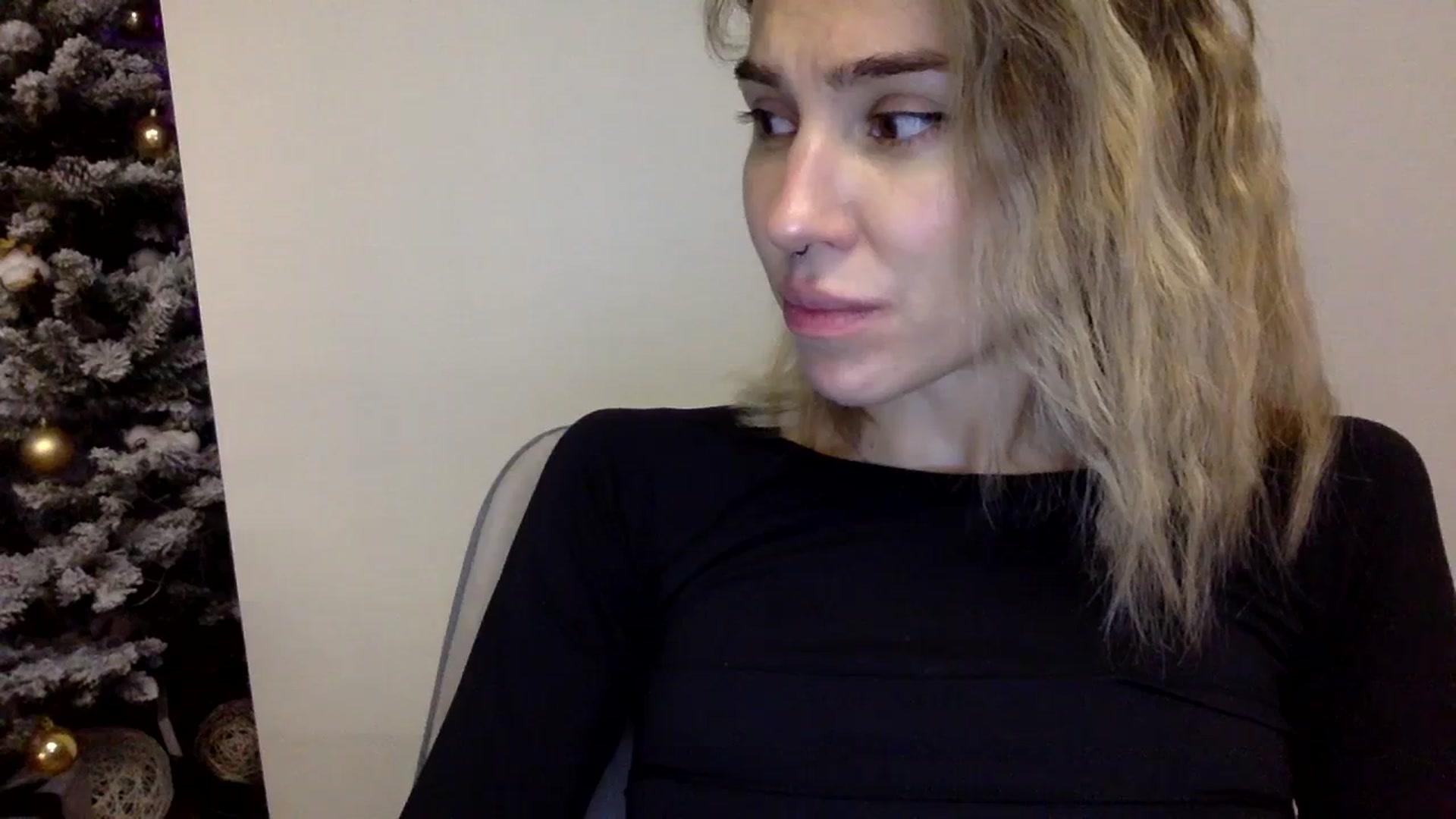 Gallery image thumbnail from EgoisticKitty's myfreecams stream on, 12/29/2023, 08:19 image 4 of 20