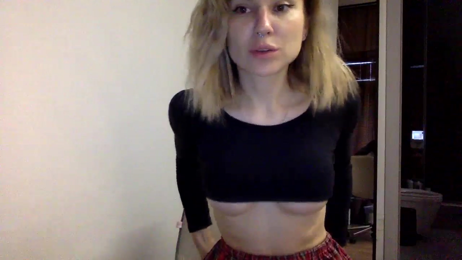 Gallery image thumbnail from EgoisticKitty's myfreecams stream on, 12/29/2023, 08:19 image 19 of 20