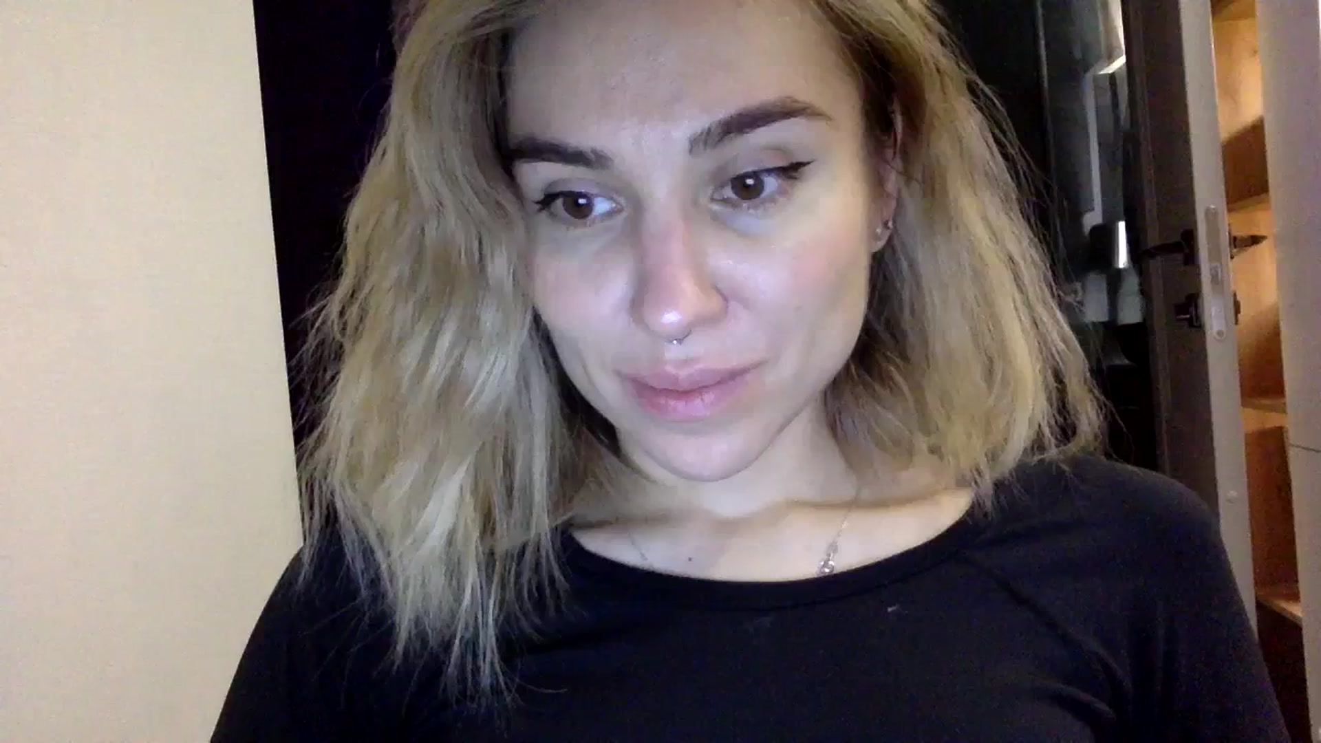 Gallery image thumbnail from EgoisticKitty's myfreecams stream on, 12/29/2023, 08:19 image 20 of 20