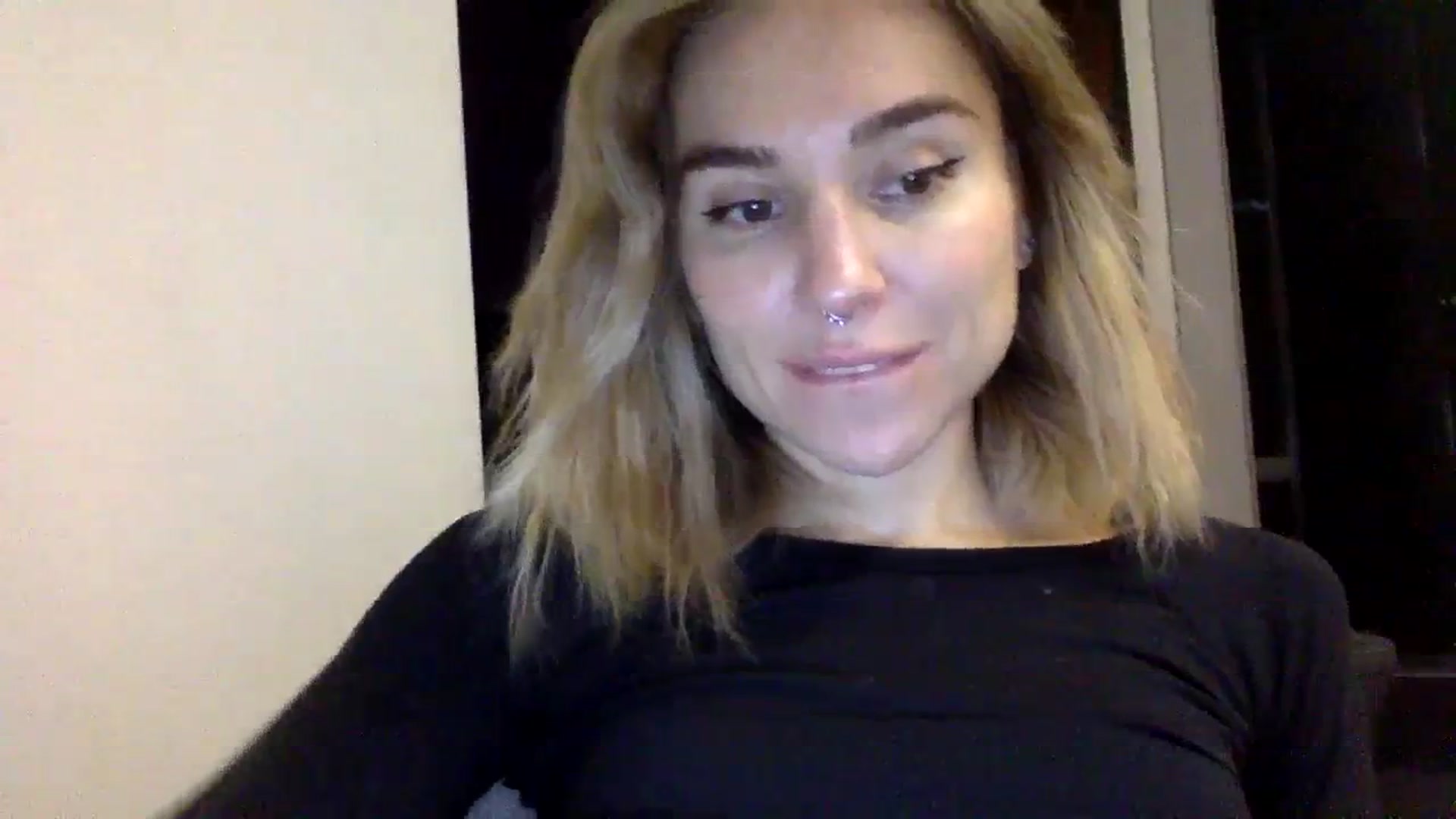 Gallery image thumbnail from EgoisticKitty's myfreecams stream on, 12/29/2023, 08:19 image 17 of 20