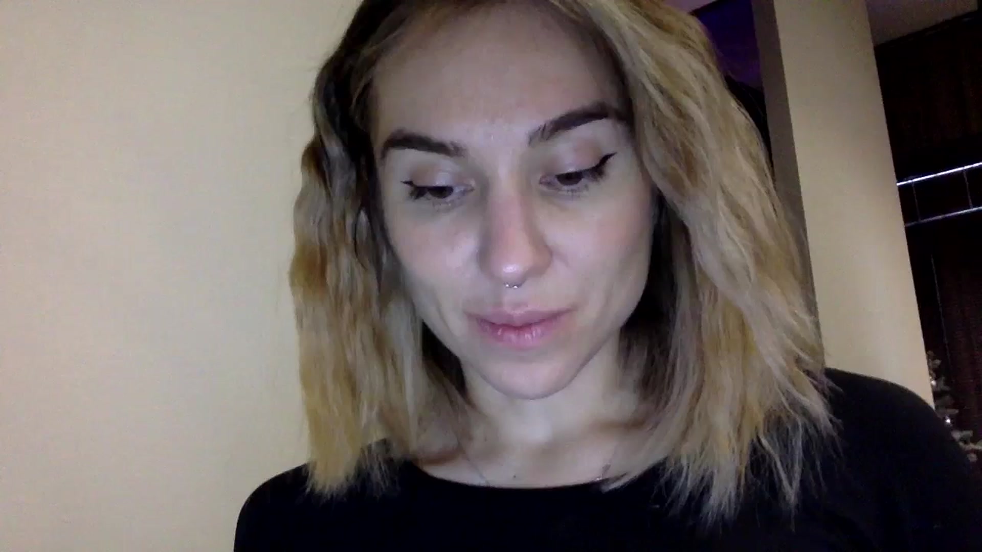 Gallery image thumbnail from EgoisticKitty's myfreecams stream on, 12/29/2023, 09:25 image 5 of 20