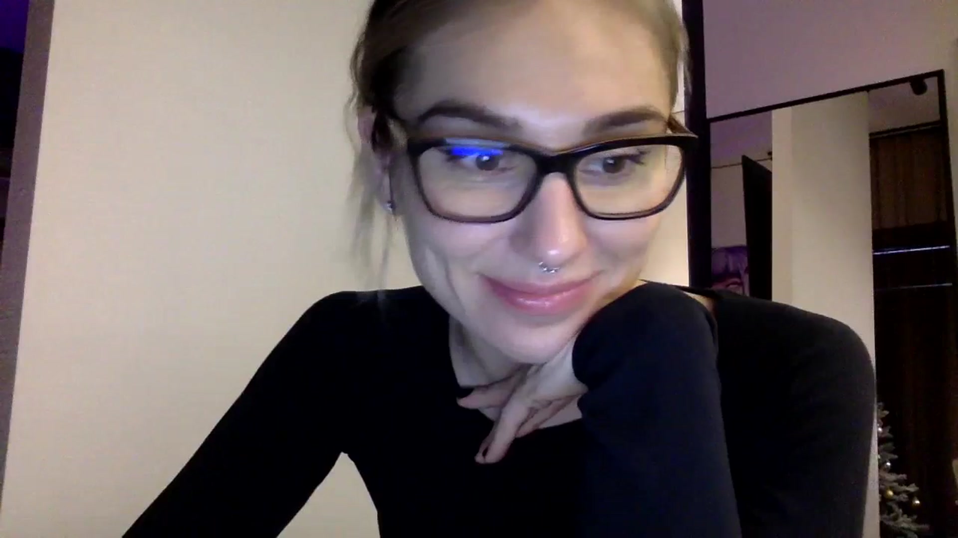 Gallery image thumbnail from EgoisticKitty's myfreecams stream on, 12/29/2023, 12:16 image 17 of 20