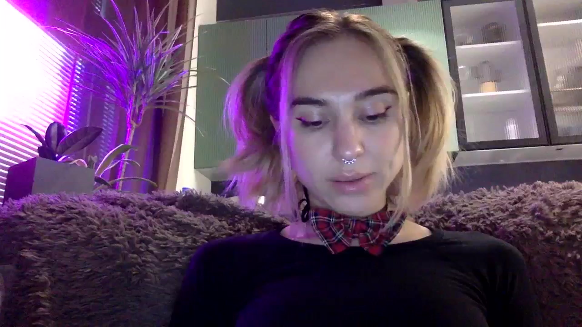 Gallery image thumbnail from EgoisticKitty's myfreecams stream on, 12/30/2023, 10:32 image 19 of 20