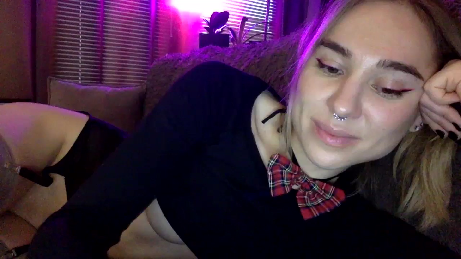 Gallery image thumbnail from EgoisticKitty's myfreecams stream on, 12/30/2023, 11:14 image 10 of 20