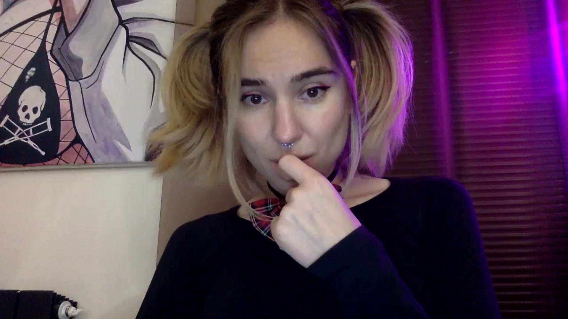 Gallery image thumbnail from EgoisticKitty's myfreecams stream on, 12/30/2023, 14:29 image 6 of 20